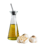 Garlic Oil (Roghan e Lahsan) – Natural Herbal Oil for Heart, Immunity & Hair