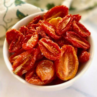 Dried tomato