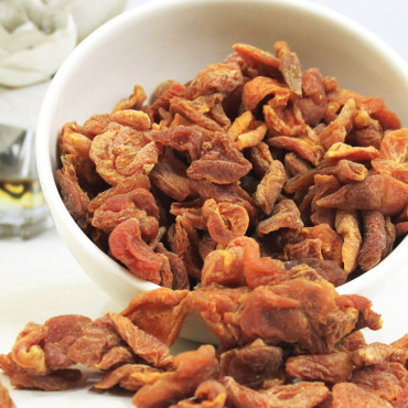 Apricot (Kista Khubani)